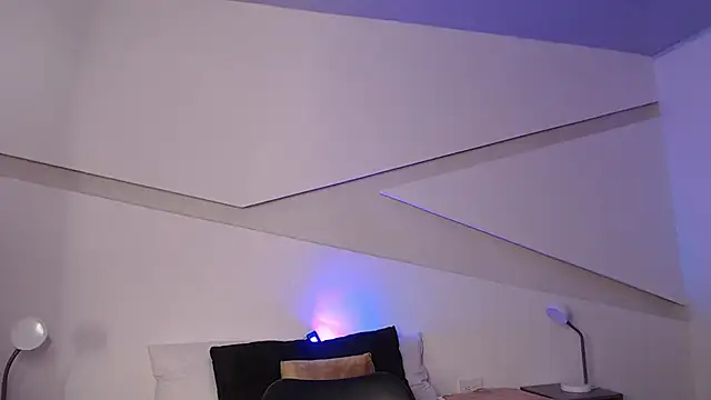 Snapshot of hot_little_bunny chatting on 02-27-25, 11:59 hot little bunny online show from 02-27-25, 11:59