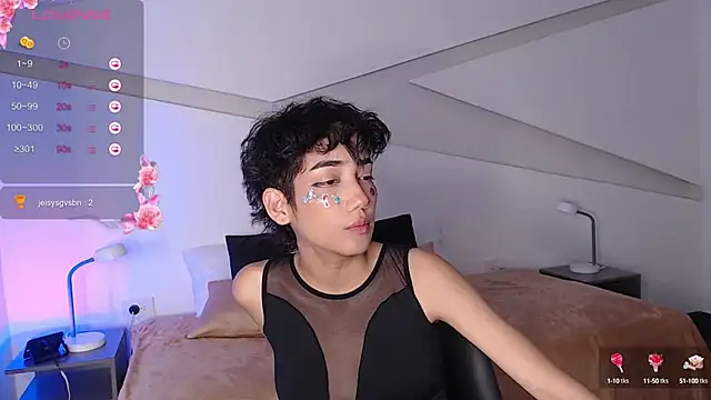 Snapshot of hot_little_bunny chatting on 03-05-25, 11:38 hot little bunny online show from 03-05-25, 11:38