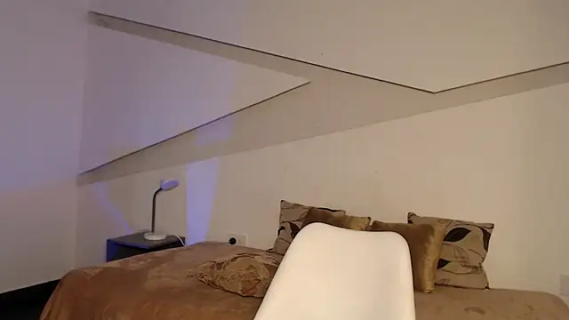 Snapshot of hot_little_bunny chatting on 09-26-25, 08:46 hot little bunny online show from 09-26-25, 08:46