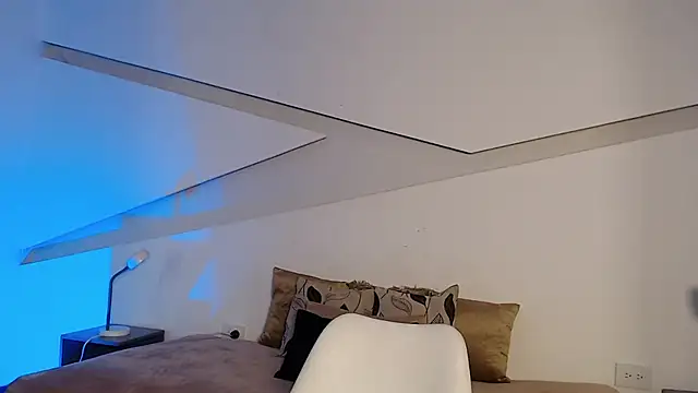 Snapshot of hot_little_bunny chatting on 10-17-25, 08:22 hot little bunny online show from 10-17-25, 08:22