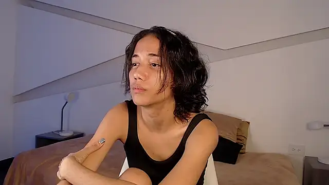 Snapshot of hot_little_bunny chatting on 11-05-25, 09:48 hot little bunny online show from 11-05-25, 09:48