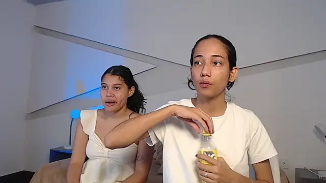 hot little bunny online show from 12-14-25, 10:25