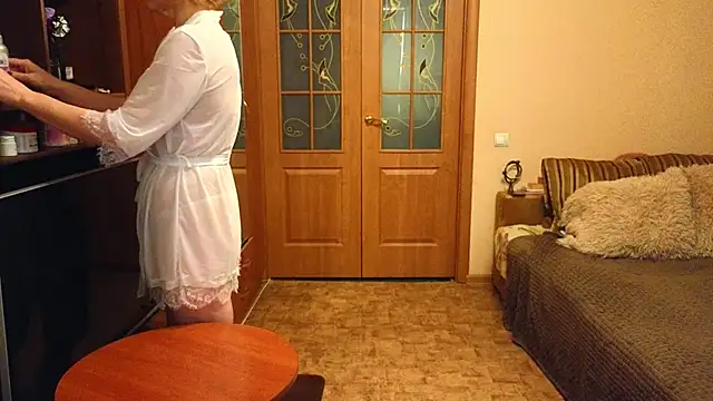 Snapshot of YourQueenX chatting on 03-23-26, 05:22 YourQueenX online show from 03-23-26, 05:22