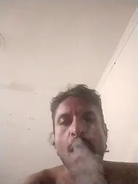 Snapshot of kevin613603 chatting on 10-22-25, 06:35 kevin613603 online show from 10-22-25, 06:35