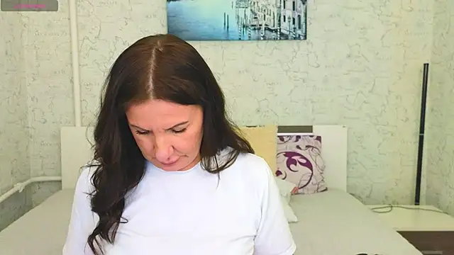 Snapshot of Misjklokiya chatting on 01-26-25, 06:48 Misjklokiya online show from 01-26-25, 06:48