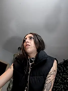 Snapshot of VickyJackson_ chatting on 03-11-26, 11:11 VickyJackson online show from 03-11-26, 11:11