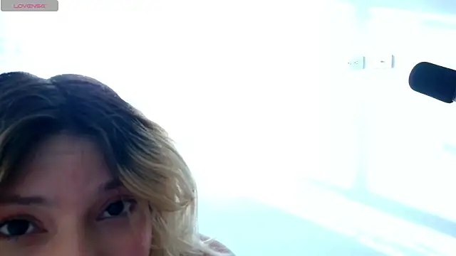 Ania jones online show from 10-17-25, 09:39