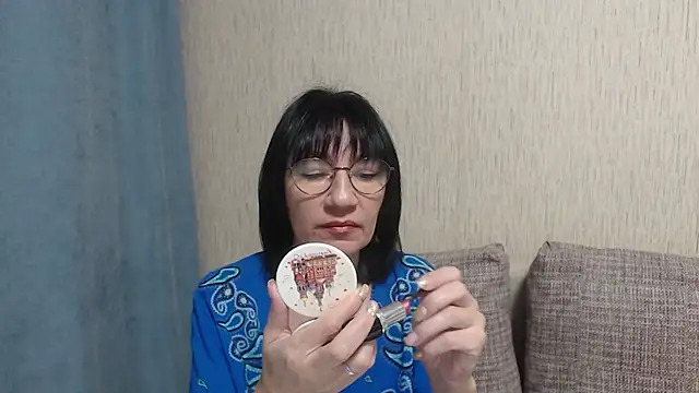 Snapshot of Erica95Bloom chatting on 01-06-25, 02:47 Erica95Bloom online show from 01-06-25, 02:47