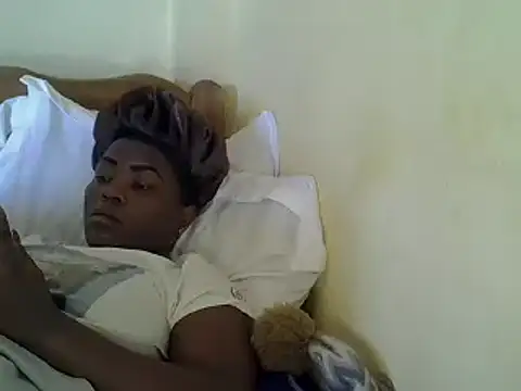 Snapshot of sweet-frida22 chatting on 02-07-25, 06:56 sweet-frida22 online show from 02-07-25, 06:56