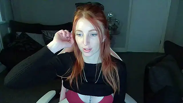 Red firesquirt online show from 01-06-25, 02:25