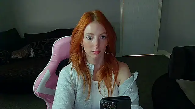 Red firesquirt online show from 03-18-25, 02:26