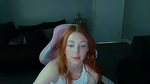 Red firesquirt online show from 03-18-25, 09:32