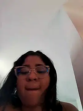 Yelly online show from 02-12-26, 03:18