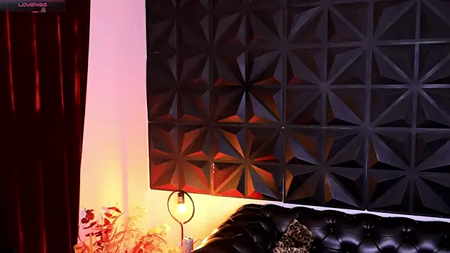 Misselektra   online show from 12-20-24, 03:47