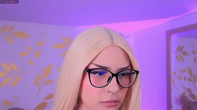 Misselektra   online show from 09-15-25, 05:07