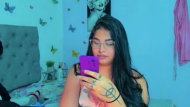 mabellfox online show from 01-13-25, 10:45