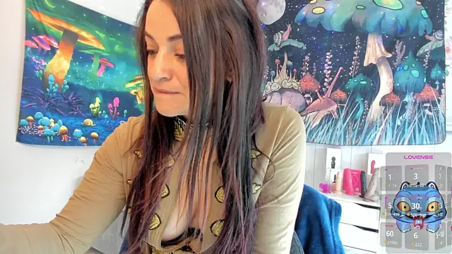 LovelyAzucena online show from 11-20-25, 03:01