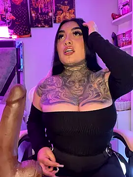 CloeeBeckam online show from 01-11-26, 04:28