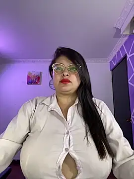 MiiaaJoness online show from 12-17-25, 02:45