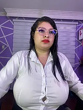 MiiaaJoness online show from 05-05-26, 04:26
