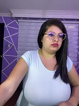 MiiaaJoness online show from 05-08-26, 03:17