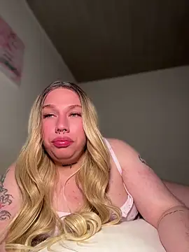 IsabellaFigueredo   online show from 05-10-26, 07:13