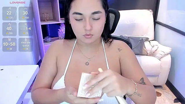 Snapshot of CelesteBrucee chatting on 01-20-25, 08:07 CelesteBrucee online show from 01-20-25, 08:07