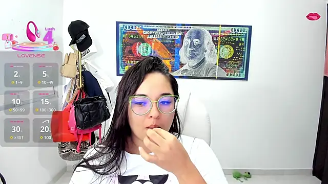 Snapshot of CelesteBrucee chatting on 03-06-25, 10:47 CelesteBrucee online show from 03-06-25, 10:47