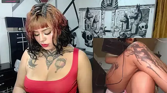 Snapshot of miss_cloverrr chatting on 01-26-25, 01:41 miss cloverrr online show from 01-26-25, 01:41