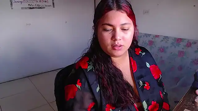 Snapshot of girl_milk2 chatting on 11-02-25, 04:20 girl milk2 online show from 11-02-25, 04:20