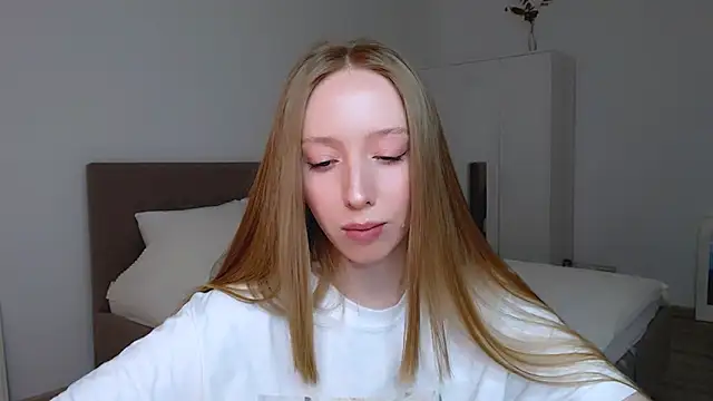 Luna insniity online show from 12-14-24, 09:02