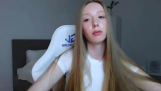 Luna insniity online show from 10-02-25, 07:21