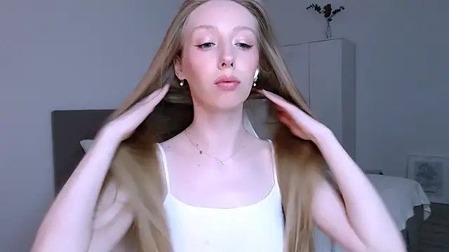 Luna insniity online show from 01-11-26, 08:36