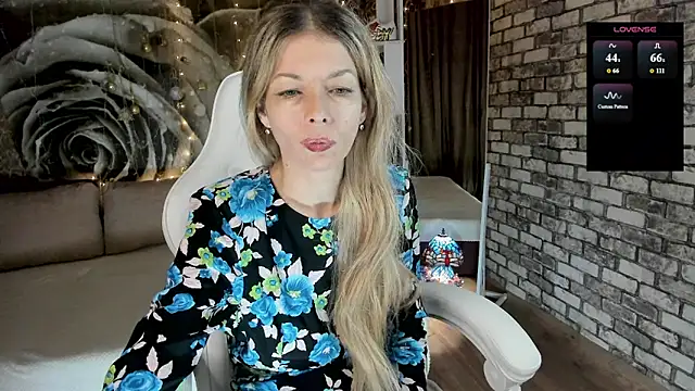 Snapshot of Eva_Melow chatting on 03-20-26, 06:02 Eva Melow online show from 03-20-26, 06:02