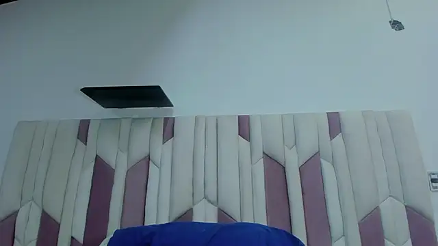 Snapshot of lucyy_gray chatting on 02-15-25, 06:12 lucyy gray online show from 02-15-25, 06:12