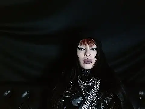 Snapshot of XXIOUX chatting on 11-10-25, 04:55 XXIOUX online show from 11-10-25, 04:55