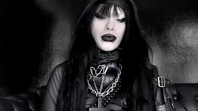 Snapshot of XXIOUX chatting on 03-13-26, 04:13 XXIOUX online show from 03-13-26, 04:13