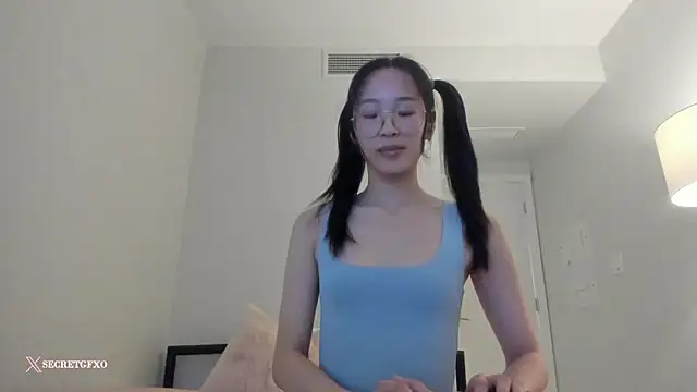 Snapshot of secretgirlfriendxo chatting on 12-29-24, 08:44 secretgirlfriendxo online show from 12-29-24, 08:44