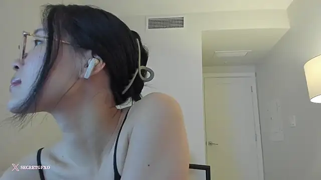 Snapshot of secretgirlfriendxo chatting on 01-29-25, 01:38 secretgirlfriendxo online show from 01-29-25, 01:38
