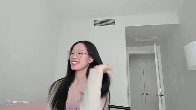 Snapshot of secretgirlfriendxo chatting on 03-05-25, 11:38 secretgirlfriendxo online show from 03-05-25, 11:38