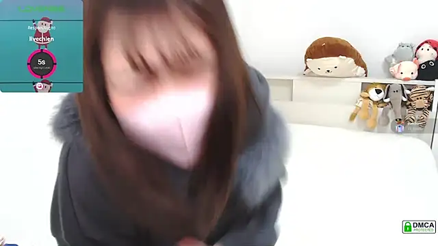 Snapshot of SUZU_ chatting on 12-29-24, 12:09 SUZU online show from 12-29-24, 12:09
