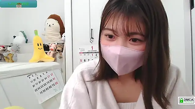 Snapshot of SUZU_ chatting on 01-08-25, 10:06 SUZU online show from 01-08-25, 10:06