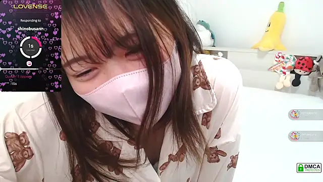 Snapshot of SUZU_ chatting on 02-20-25, 10:15 SUZU online show from 02-20-25, 10:15