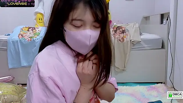 Snapshot of SUZU_ chatting on 03-03-25, 03:20 SUZU online show from 03-03-25, 03:20