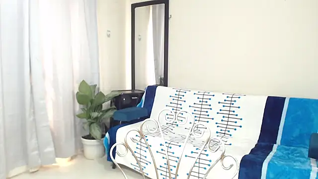 Snapshot of AmbarSofhia chatting on 01-14-25, 07:43 AmbarSofhia online show from 01-14-25, 07:43