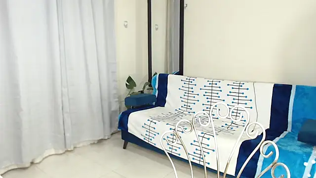 Snapshot of AmbarSofhia chatting on 02-06-25, 11:15 AmbarSofhia online show from 02-06-25, 11:15