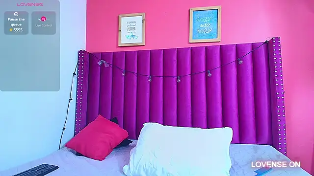 Snapshot of littlee_emilyy_ chatting on 12-12-24, 03:05 littlee emilyy online show from 12-12-24, 03:05