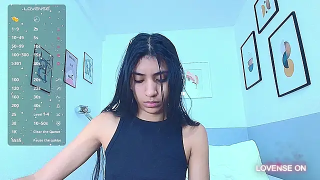 Snapshot of littlee_emilyy_ chatting on 12-18-24, 12:29 littlee emilyy online show from 12-18-24, 12:29