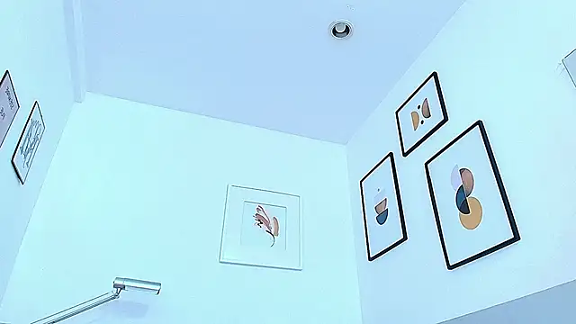 Snapshot of littlee_emilyy_ chatting on 12-22-24, 03:44 littlee emilyy online show from 12-22-24, 03:44