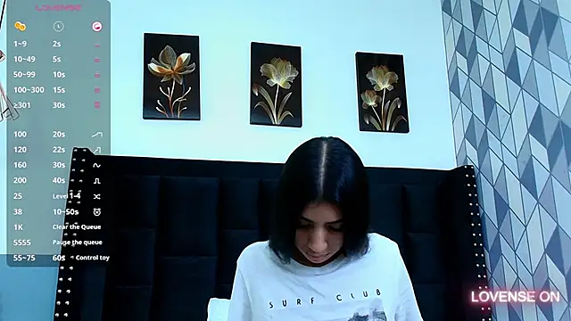 Snapshot of littlee_emilyy_ chatting on 02-07-25, 10:09 littlee emilyy online show from 02-07-25, 10:09
